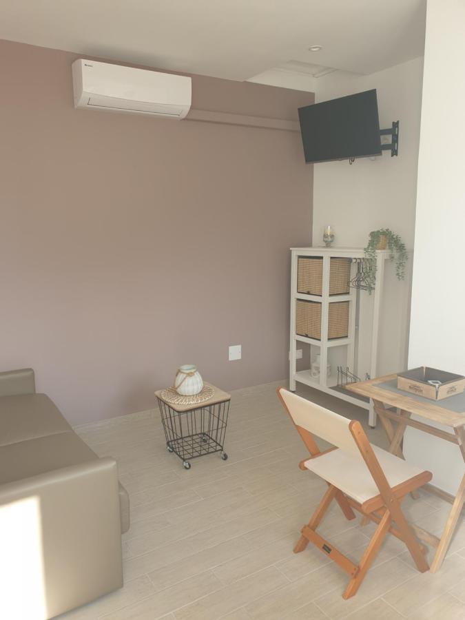 Mistral Appartements Port-Saint-Louis-du-Rhône Zewnętrze zdjęcie