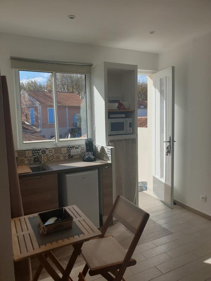 Mistral Appartements Port-Saint-Louis-du-Rhône Zewnętrze zdjęcie