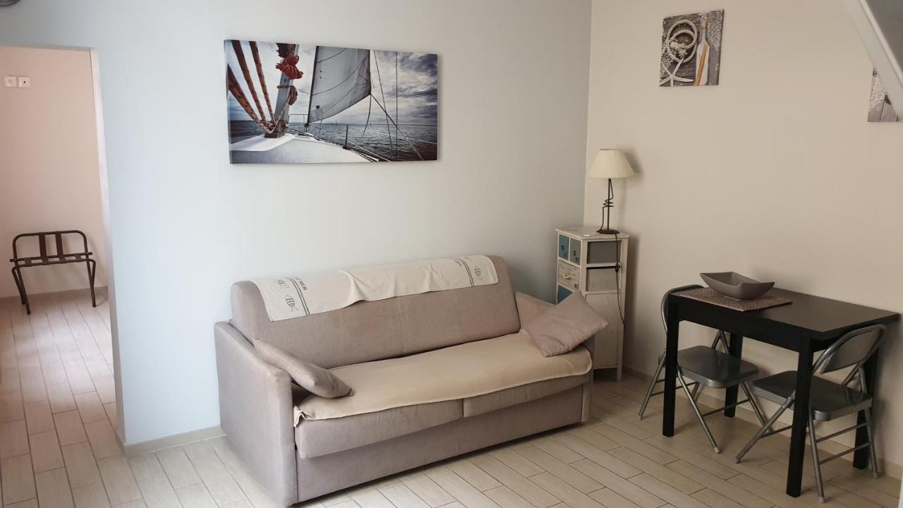 Mistral Appartements Port-Saint-Louis-du-Rhône Zewnętrze zdjęcie